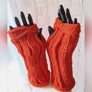 NWT Artisanal Fingerless Gloves